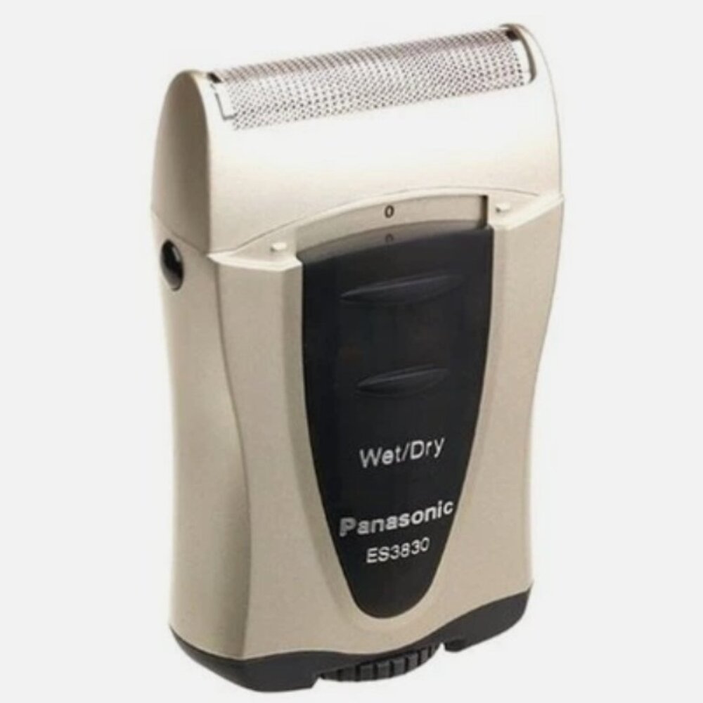Panasonic Grooming Travel Pack Wet/Dry Single Foil Shaver & Nose/Ear Trimmer - Picture 2 of 4
